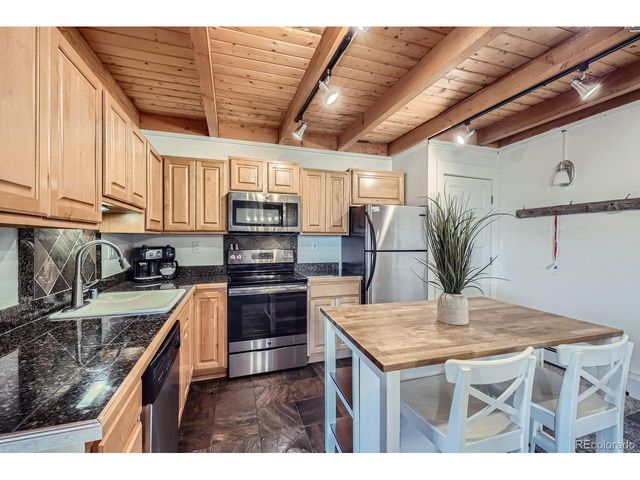 4200 Lodge Pole Cir 103, Silverthorne, CO 80498