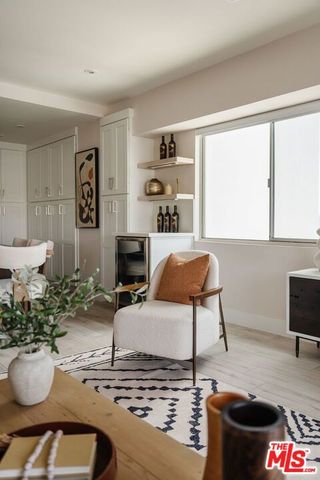 1155 N La Cienega 1205, West Hollywood, CA 90069