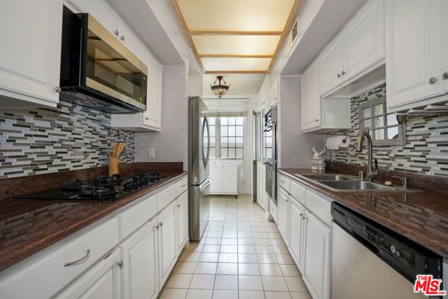 10630 Eastborne Avenue 306, Los Angeles, CA 90024