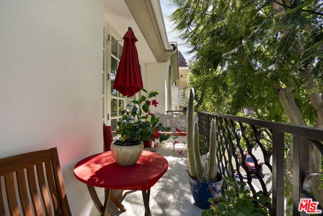 10630 Eastborne Avenue 306, Los Angeles, CA 90024