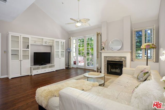 10630 Eastborne Avenue 306, Los Angeles, CA 90024