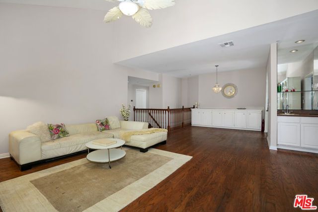 10630 Eastborne Avenue 306, Los Angeles, CA 90024