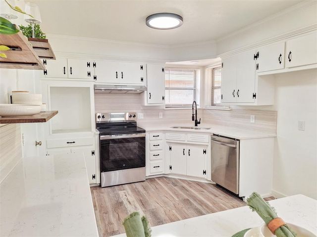 2324 Knox Drive, Del City, OK 73115