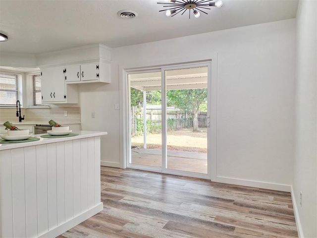 2324 Knox Drive, Del City, OK 73115