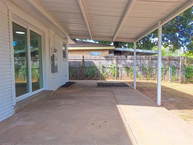 2324 Knox Drive, Del City, OK 73115