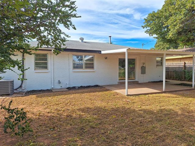 2324 Knox Drive, Del City, OK 73115