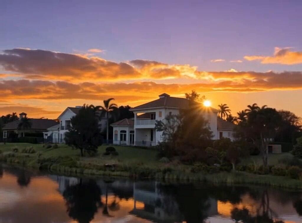 118 SE Rio Casarano, Port St Lucie, FL 34984