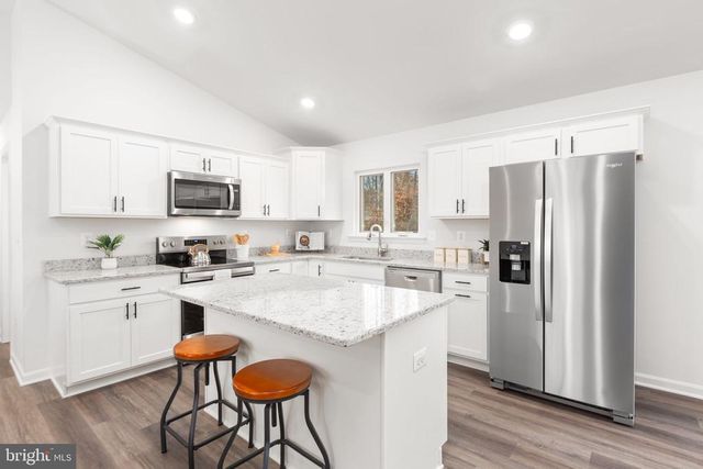 2069 HENSLEY RD, Mineral, VA 23117