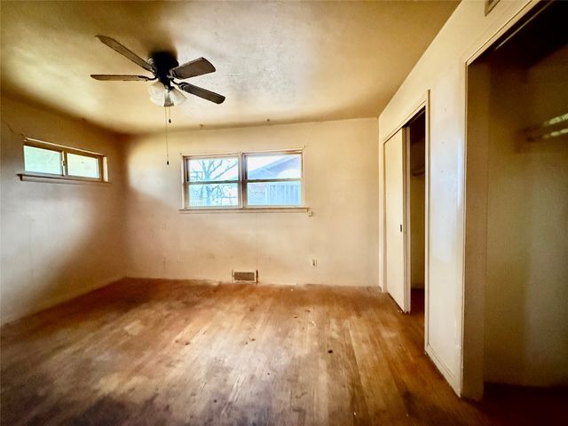 2300 SE 11th Street, Mineral Wells, TX 76067