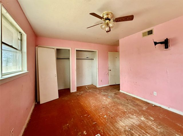 2300 SE 11th Street, Mineral Wells, TX 76067