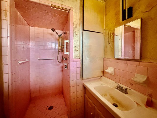 2300 SE 11th Street, Mineral Wells, TX 76067