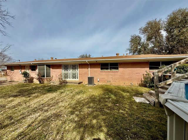 2300 SE 11th Street, Mineral Wells, TX 76067