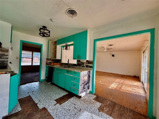 2300 SE 11th Street, Mineral Wells, TX 76067