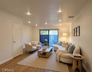 11311 Tampa Avenue 46, Porter Ranch (los Angeles), CA 91326