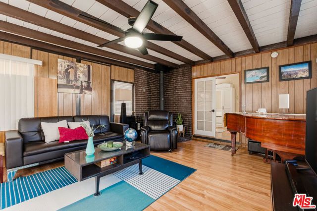 7706 Shady Cove Avenue, Burbank, CA 91504