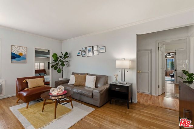 7706 Shady Cove Avenue, Burbank, CA 91504