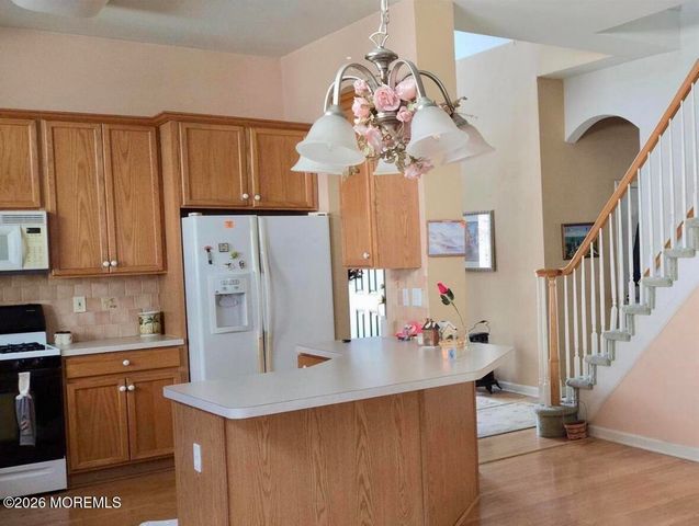 16 Plymouth Way, Barnegat, NJ 08005