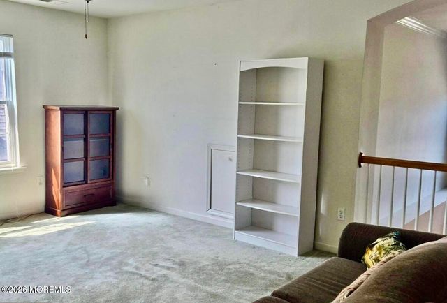 16 Plymouth Way, Barnegat, NJ 08005
