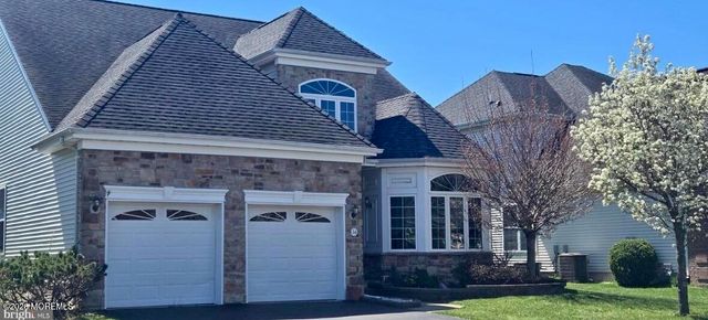 16 Plymouth Way, Barnegat, NJ 08005