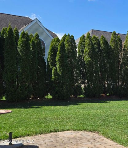 16 Plymouth Way, Barnegat, NJ 08005