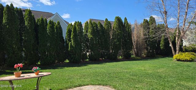 16 Plymouth Way, Barnegat, NJ 08005