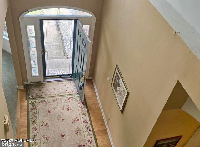 16 Plymouth Way, Barnegat, NJ 08005