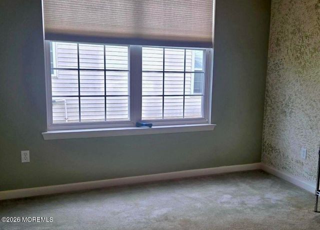 16 Plymouth Way, Barnegat, NJ 08005