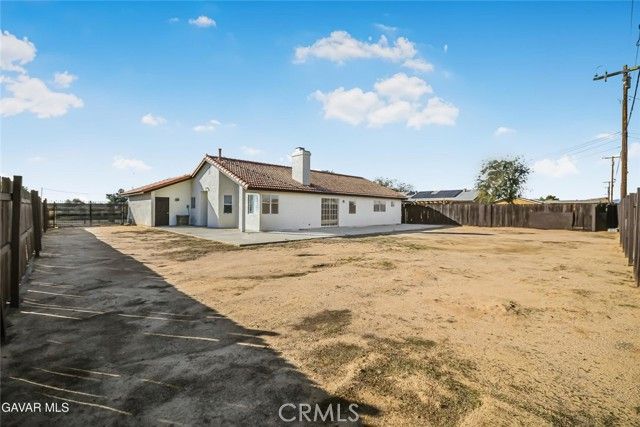 8325 Jacarada, California City, CA 93505