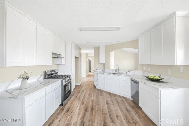 8325 Jacarada, California City, CA 93505