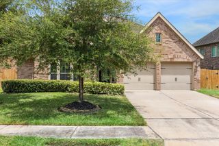 1917 Cayman Bend Lane, Pearland, TX 77584