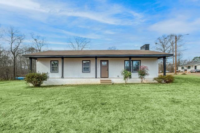 317 Tracy Court, Wellford, SC 29385