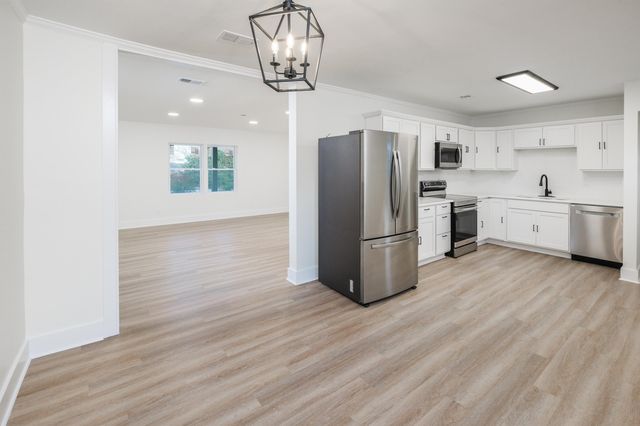 317 Tracy Court, Wellford, SC 29385