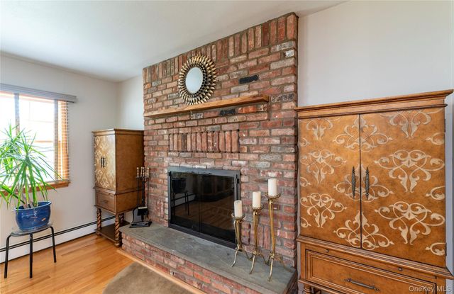 148 Lake Road, Valley Cottage, NY 10989