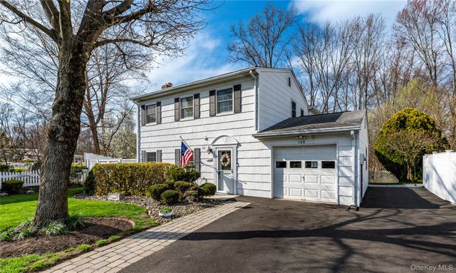 148 Lake Road, Valley Cottage, NY 10989