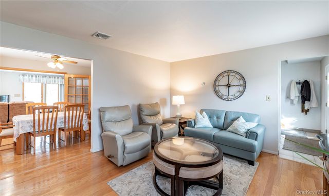 148 Lake Road, Valley Cottage, NY 10989