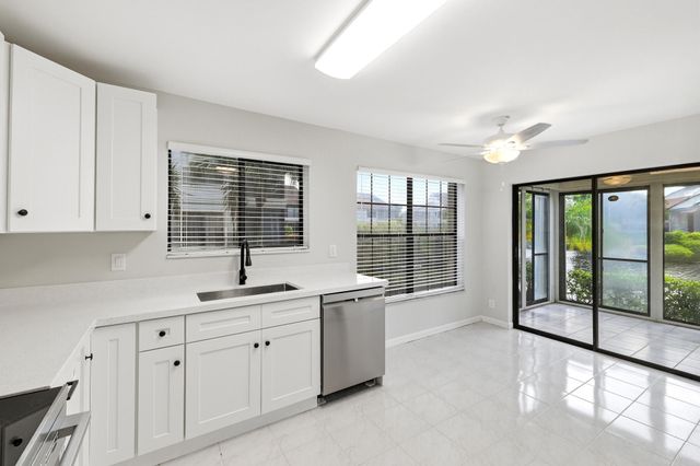 3357 Jog Park Drive 4212c, Greenacres, FL 33467