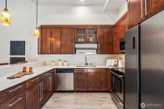 21204 8th Place W, Lynnwood, WA 98036