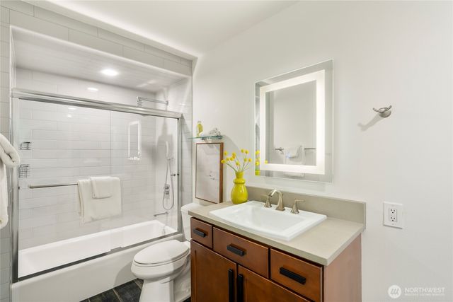 21204 8th Place W, Lynnwood, WA 98036