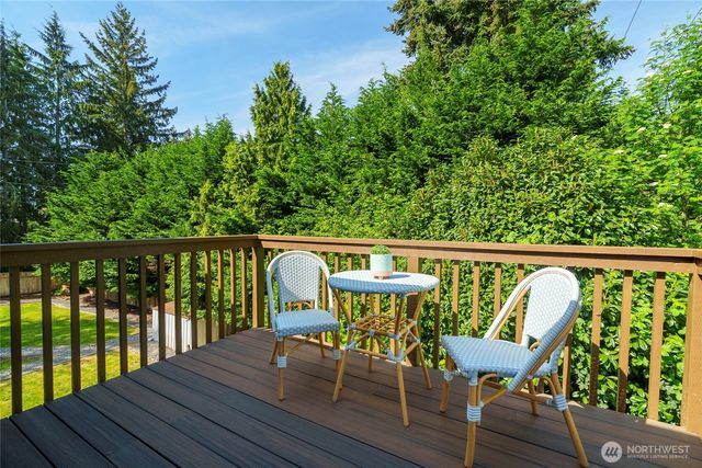 21204 8th Place W, Lynnwood, WA 98036