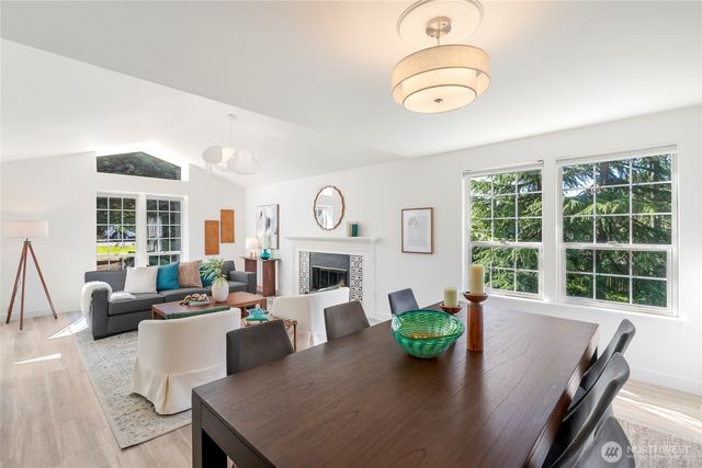 21204 8th Place W, Lynnwood, WA 98036