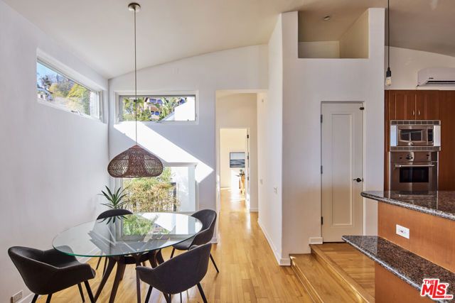 3885 Rambla Orienta, Malibu, CA 90265