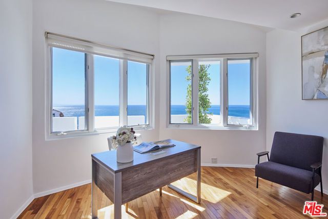3885 Rambla Orienta, Malibu, CA 90265