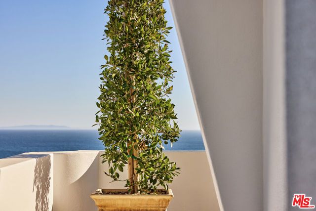 3885 Rambla Orienta, Malibu, CA 90265