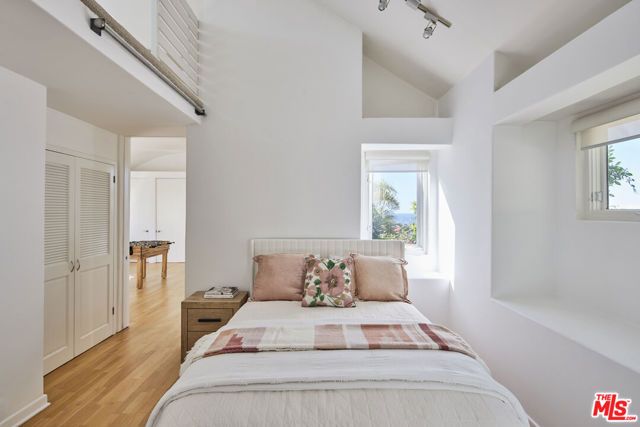 3885 Rambla Orienta, Malibu, CA 90265