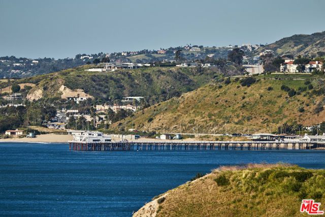 3885 Rambla Orienta, Malibu, CA 90265