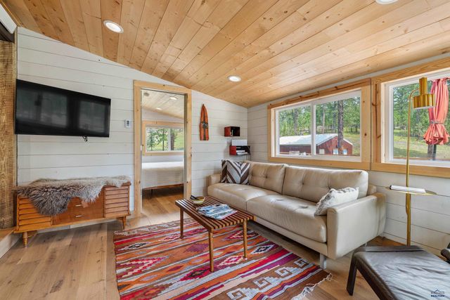 22739 SUNNYSIDE GULCH RD, Silver City, SD 57702