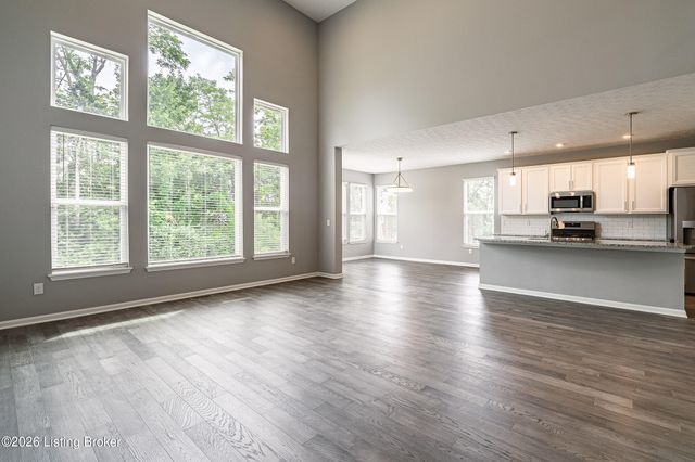 10536 Vista View Dr, Louisville, KY 40291