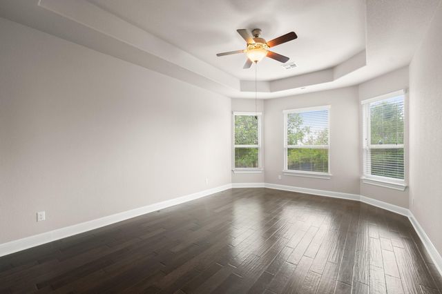 442 Jacksdaw DR, Austin, TX 78737