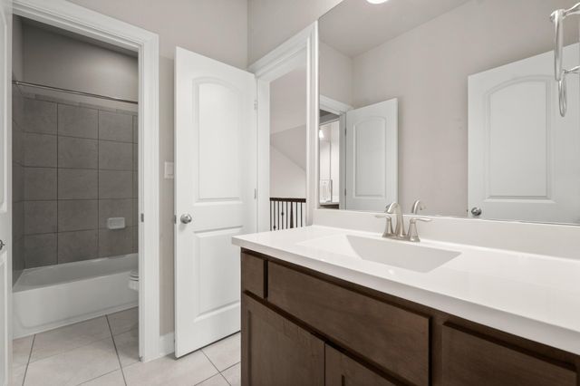 442 Jacksdaw DR, Austin, TX 78737