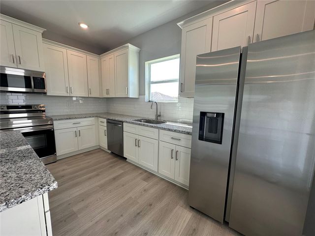 26465 BARRANQUILLA AVENUE, Punta Gorda, FL 33983